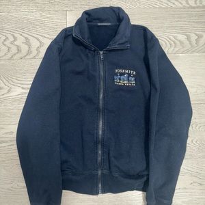 BRANDY MELVILLE ZIPUP